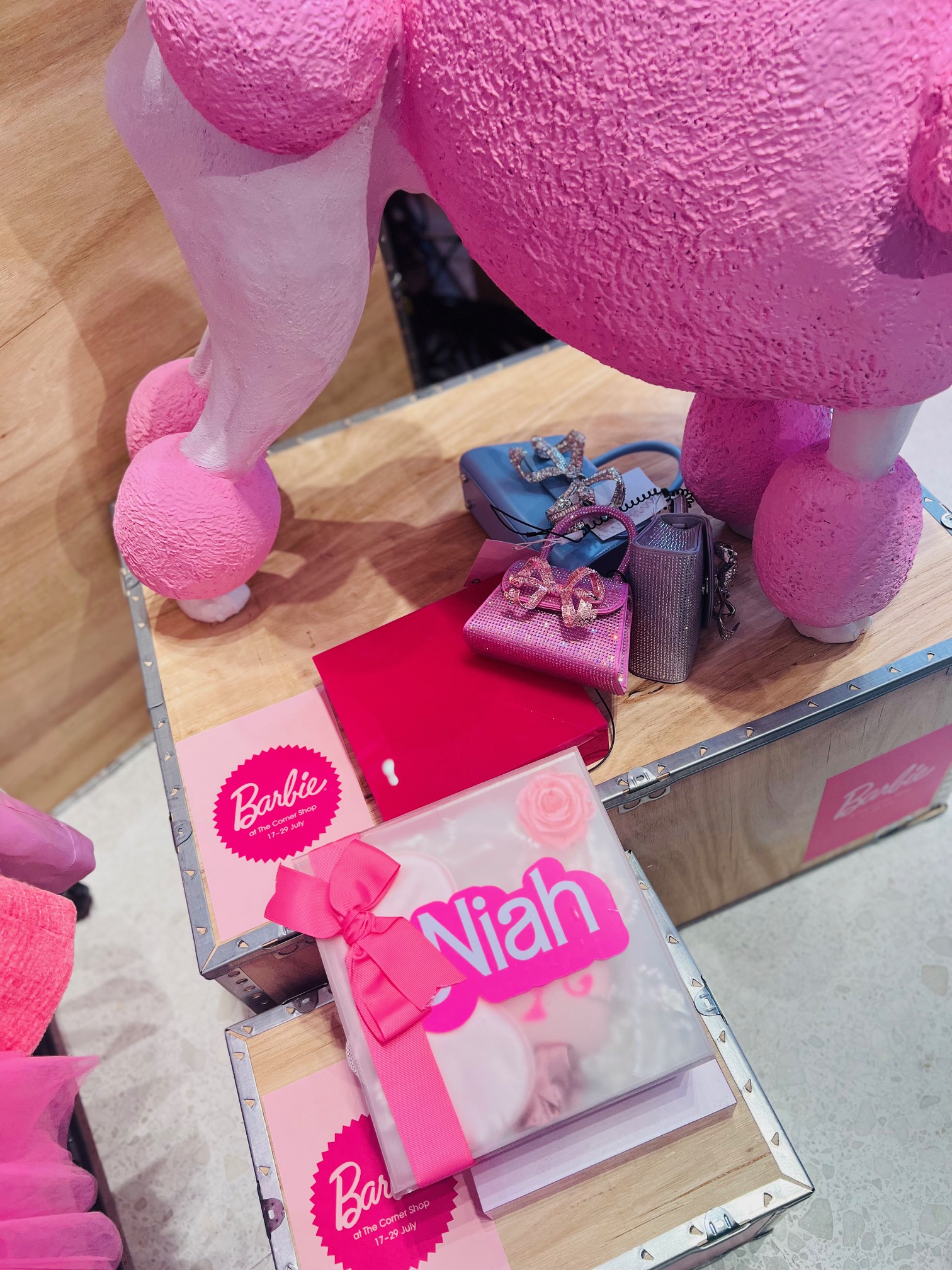 https://www.ribbonandbowstore.co.uk/wp-content/uploads/2023/07/Barbie-themed-personalised-gift-box.jpg